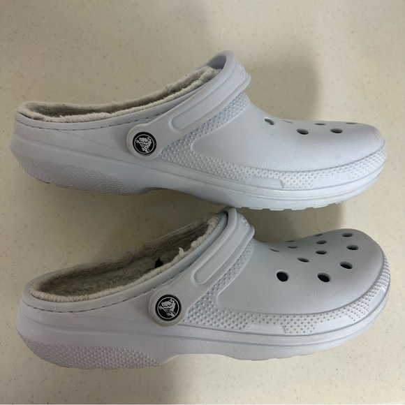 Crocs Pastel Blue and White Fleece-Lined Clogs size M 9 / W 11 Unisex - Picture 5 of 8